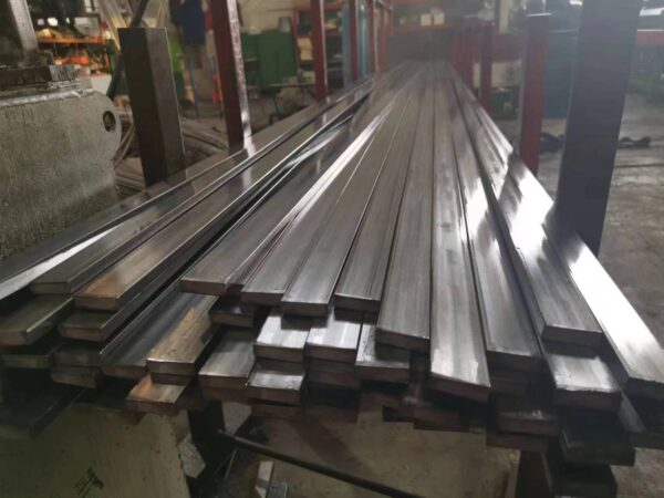 Thép đúc hình chữ nhật 14*25
