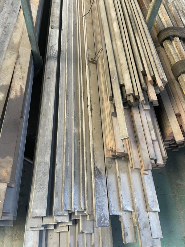 Thép đúc hình chữ nhật 16*40